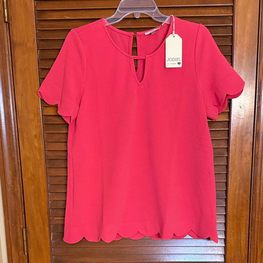 JODIFL Women's Vibrant Pink Scallop Blouse